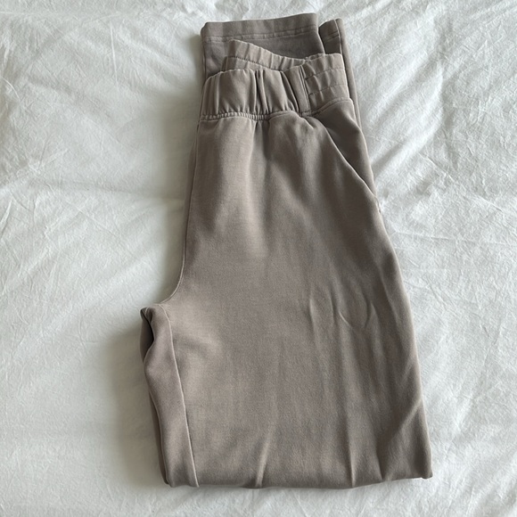 The Group by Babaton Joggers - Picture 3 of 4